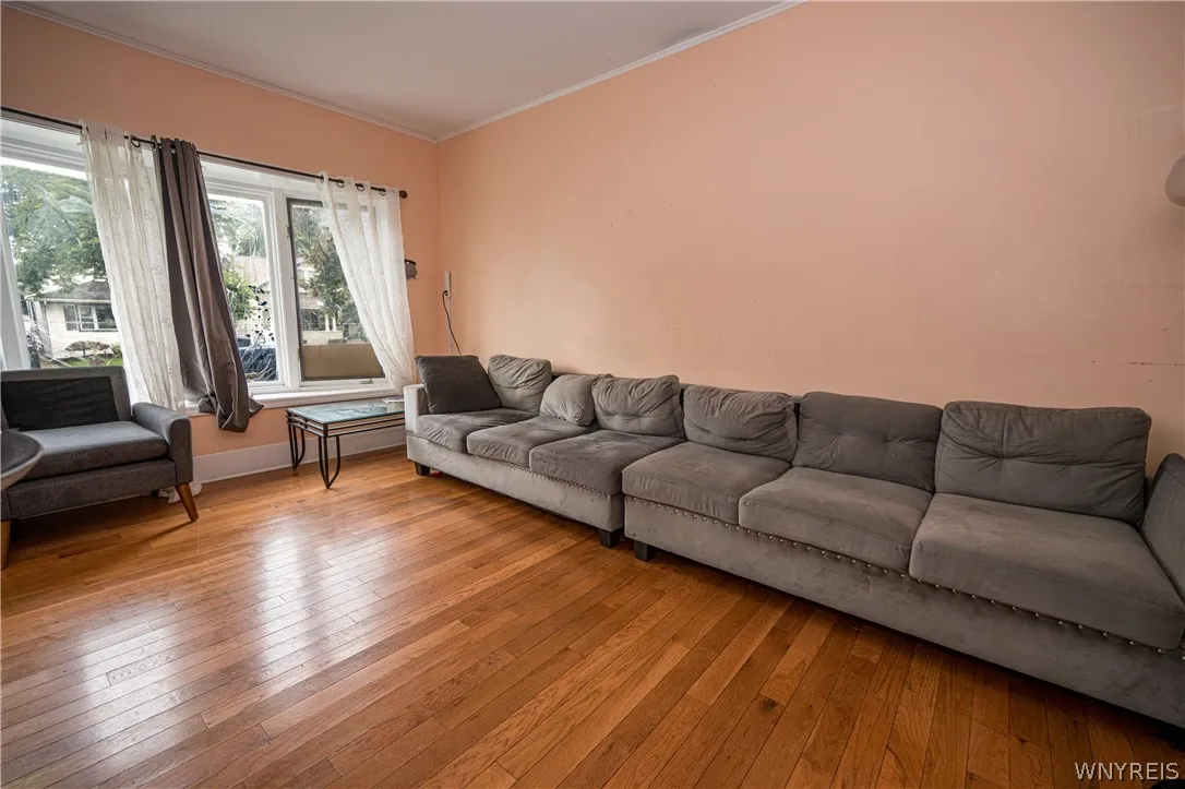 19 Tioga Street, Buffalo, New York 14216, Buffalo, New York 14216, 7 Bedroom Bedrooms, ,2 BathroomBathrooms,Residential,For Sale,19 Tioga Street, Buffalo, New York 14216,0,B1694378