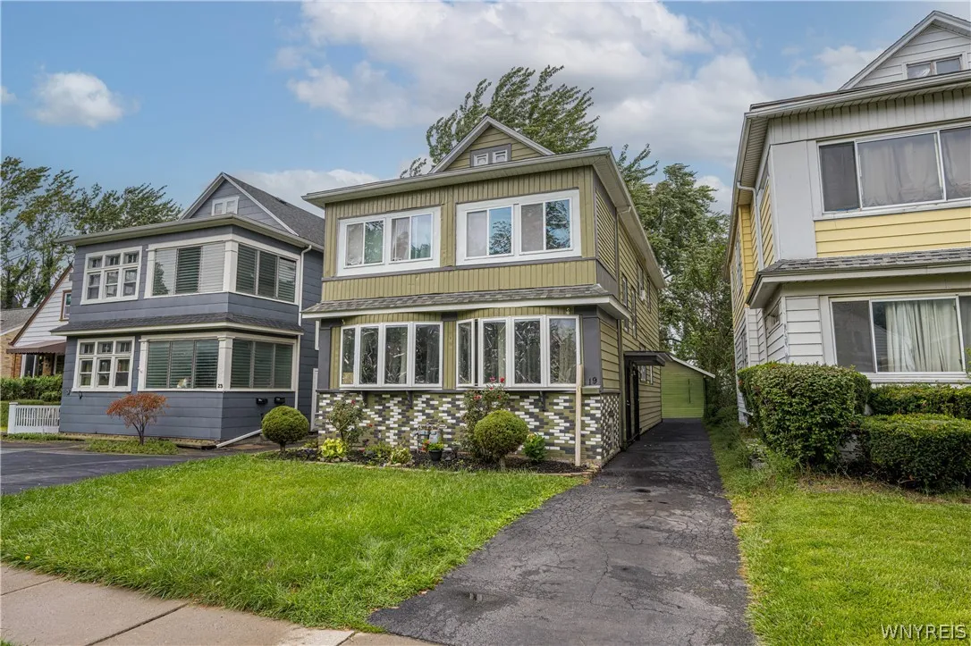 19 Tioga Street, Buffalo, New York 14216, Buffalo, New York 14216, 7 Bedroom Bedrooms, ,2 BathroomBathrooms,Residential,For Sale,19 Tioga Street, Buffalo, New York 14216,0,B1694378