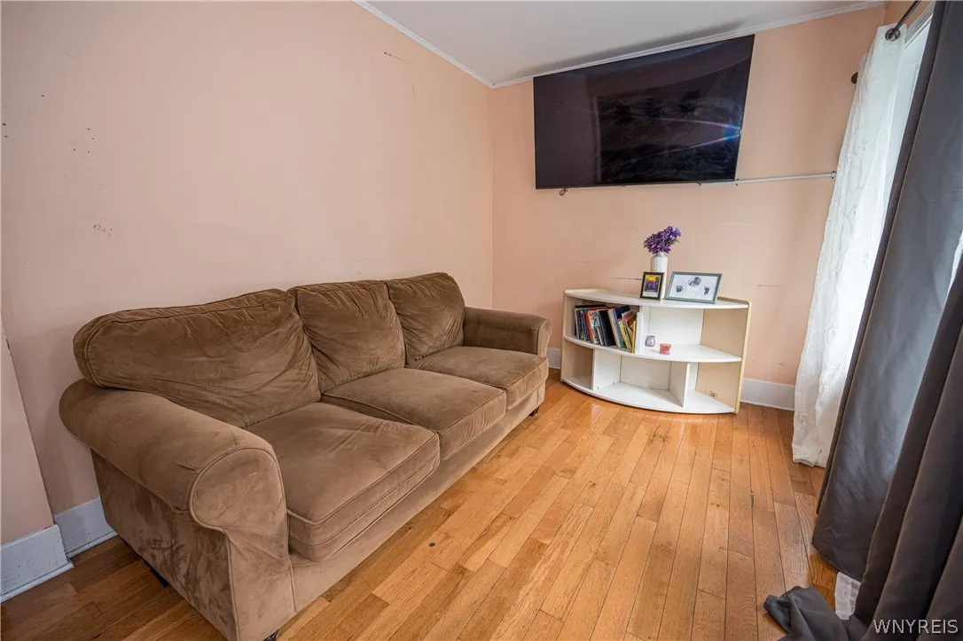 19 Tioga Street, Buffalo, New York 14216, Buffalo, New York 14216, 7 Bedroom Bedrooms, ,2 BathroomBathrooms,Residential,For Sale,19 Tioga Street, Buffalo, New York 14216,0,B1694378