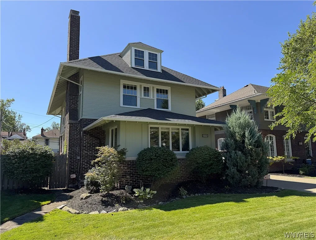 334 Woodbridge Avenue, Buffalo, New York 14214, Buffalo, New York 14214, 4 Bedroom Bedrooms, 10 Room Rooms,2 BathroomBathrooms,Residential,For Sale,334 Woodbridge Avenue, Buffalo, New York 14214,0,B1714403