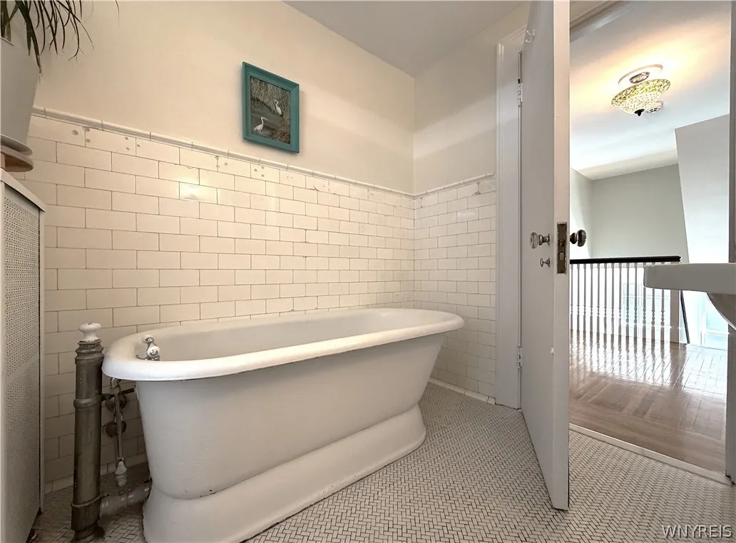 334 Woodbridge Avenue, Buffalo, New York 14214, Buffalo, New York 14214, 4 Bedroom Bedrooms, 10 Room Rooms,2 BathroomBathrooms,Residential,For Sale,334 Woodbridge Avenue, Buffalo, New York 14214,0,B1714403