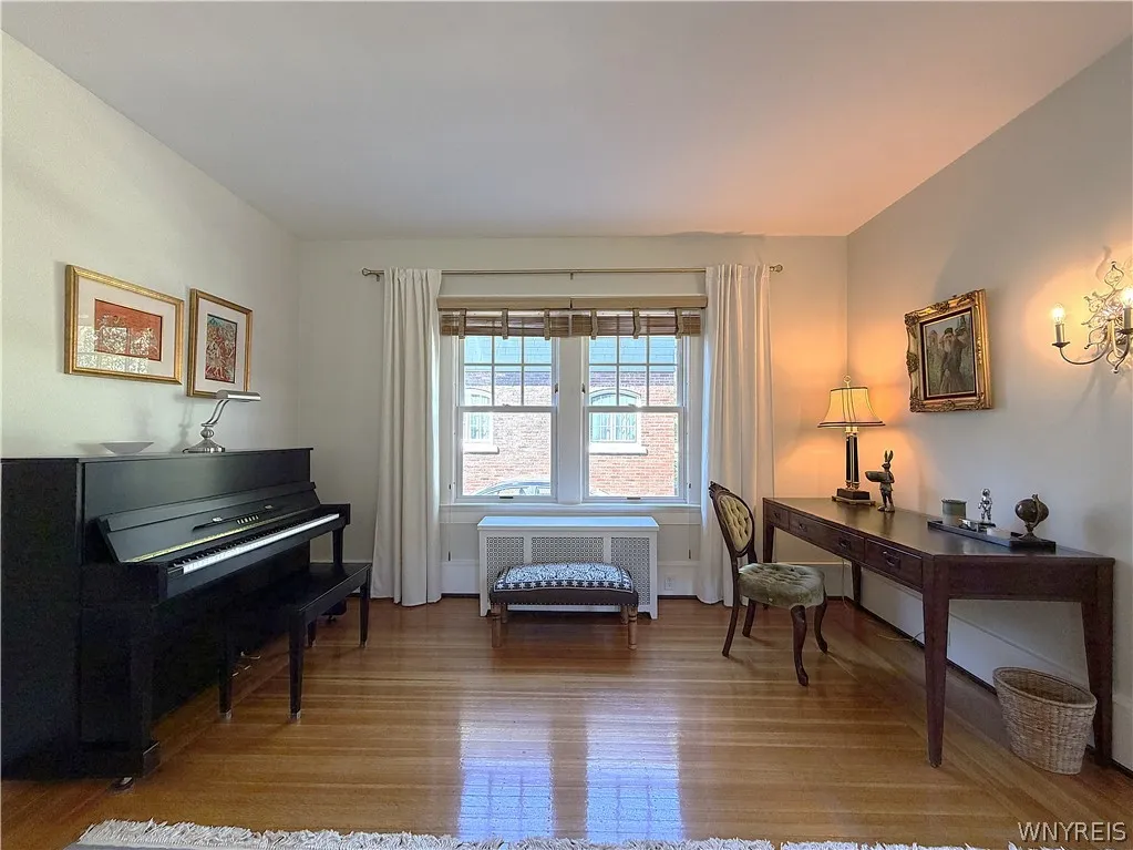334 Woodbridge Avenue, Buffalo, New York 14214, Buffalo, New York 14214, 4 Bedroom Bedrooms, 10 Room Rooms,2 BathroomBathrooms,Residential,For Sale,334 Woodbridge Avenue, Buffalo, New York 14214,0,B1714403