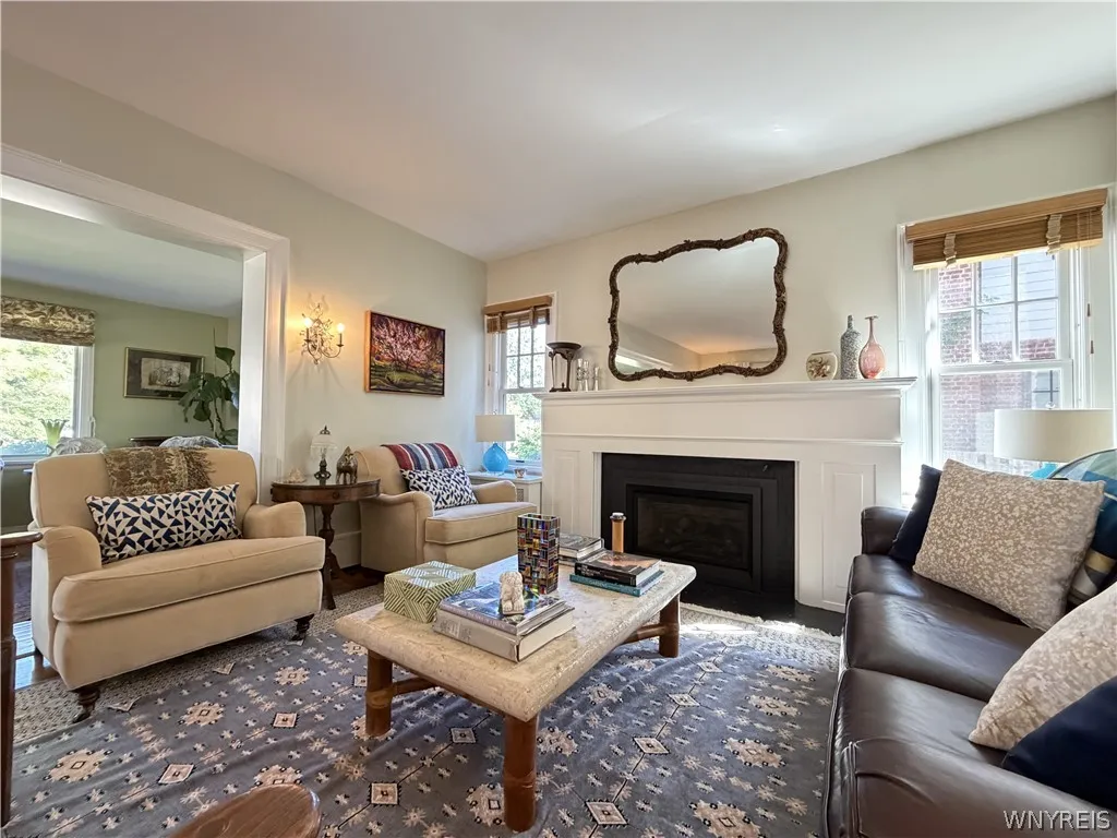 334 Woodbridge Avenue, Buffalo, New York 14214, Buffalo, New York 14214, 4 Bedroom Bedrooms, 10 Room Rooms,2 BathroomBathrooms,Residential,For Sale,334 Woodbridge Avenue, Buffalo, New York 14214,0,B1714403