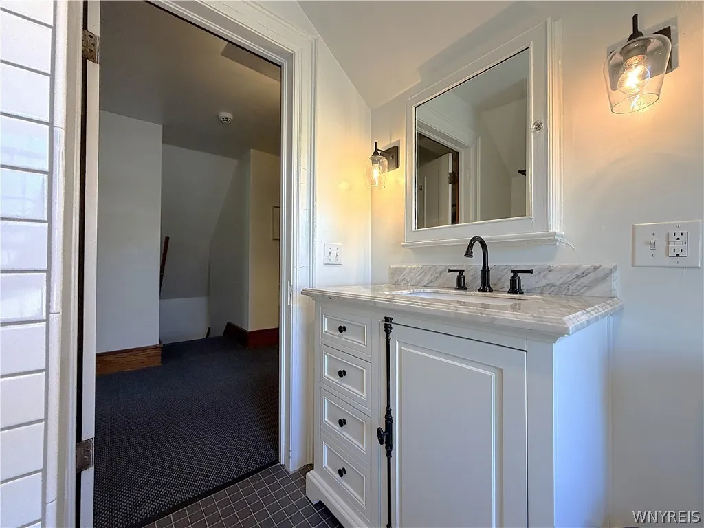 334 Woodbridge Avenue, Buffalo, New York 14214, Buffalo, New York 14214, 4 Bedroom Bedrooms, 10 Room Rooms,2 BathroomBathrooms,Residential,For Sale,334 Woodbridge Avenue, Buffalo, New York 14214,0,B1714403