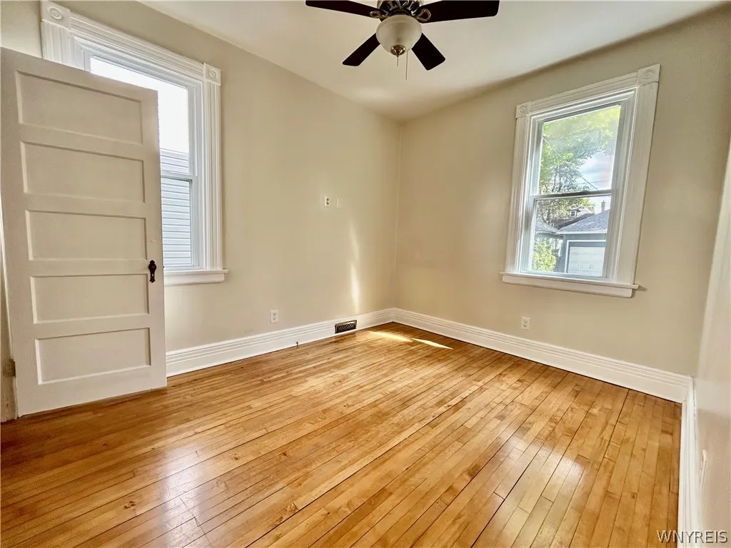 373 Woodward Avenue Lower, Buffalo, New York 14214, Buffalo, New York 14214, 3 Bedroom Bedrooms, 7 Room Rooms,1 BathroomBathrooms,Residential Lease,For Rent,373 Woodward Avenue Lower, Buffalo, New York 14214,0,B1714723