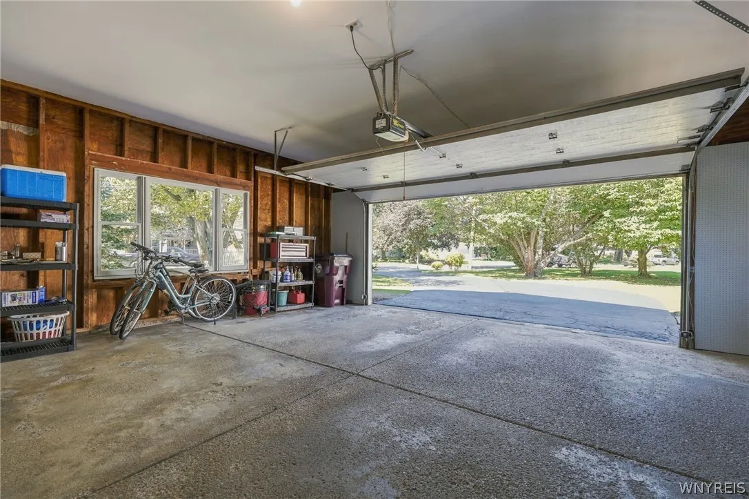 11 Old Orchard Lane, Orchard Park, New York 14127, Orchard Park, New York 14127, 4 Bedroom Bedrooms, 9 Room Rooms,2 BathroomBathrooms,Residential,For Sale,11 Old Orchard Lane, Orchard Park, New York 14127,0,B1714412