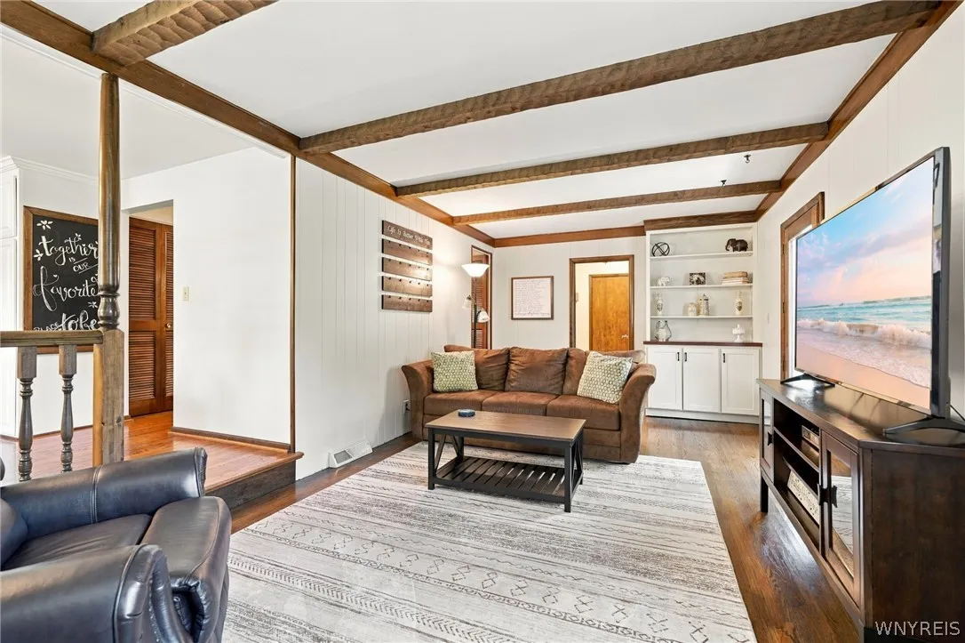 11 Old Orchard Lane, Orchard Park, New York 14127, Orchard Park, New York 14127, 4 Bedroom Bedrooms, 9 Room Rooms,2 BathroomBathrooms,Residential,For Sale,11 Old Orchard Lane, Orchard Park, New York 14127,0,B1714412