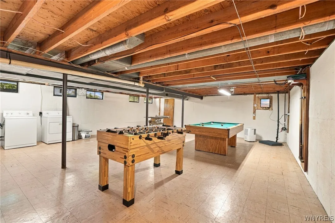 11 Old Orchard Lane, Orchard Park, New York 14127, Orchard Park, New York 14127, 4 Bedroom Bedrooms, 9 Room Rooms,2 BathroomBathrooms,Residential,For Sale,11 Old Orchard Lane, Orchard Park, New York 14127,0,B1714412