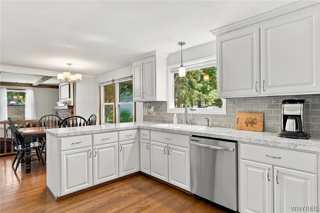 11 Old Orchard Lane, Orchard Park, New York 14127, Orchard Park, New York 14127, 4 Bedroom Bedrooms, 9 Room Rooms,2 BathroomBathrooms,Residential,For Sale,11 Old Orchard Lane, Orchard Park, New York 14127,0,B1714412