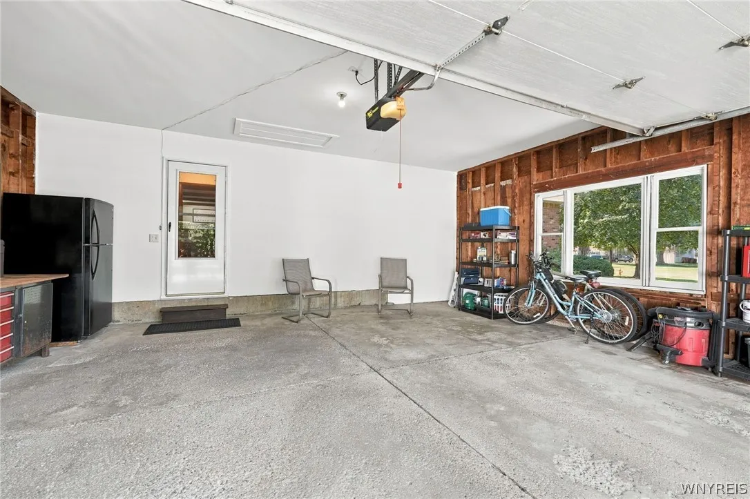 11 Old Orchard Lane, Orchard Park, New York 14127, Orchard Park, New York 14127, 4 Bedroom Bedrooms, 9 Room Rooms,2 BathroomBathrooms,Residential,For Sale,11 Old Orchard Lane, Orchard Park, New York 14127,0,B1714412
