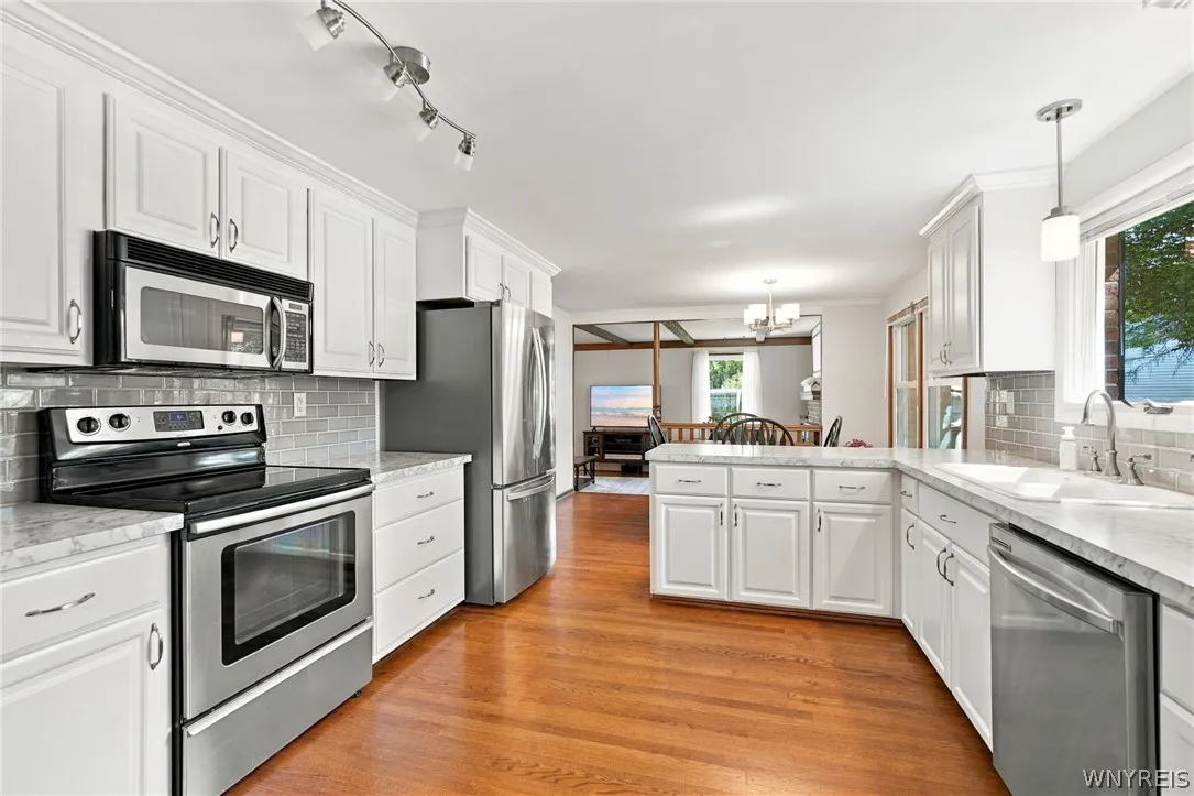 11 Old Orchard Lane, Orchard Park, New York 14127, Orchard Park, New York 14127, 4 Bedroom Bedrooms, 9 Room Rooms,2 BathroomBathrooms,Residential,For Sale,11 Old Orchard Lane, Orchard Park, New York 14127,0,B1714412
