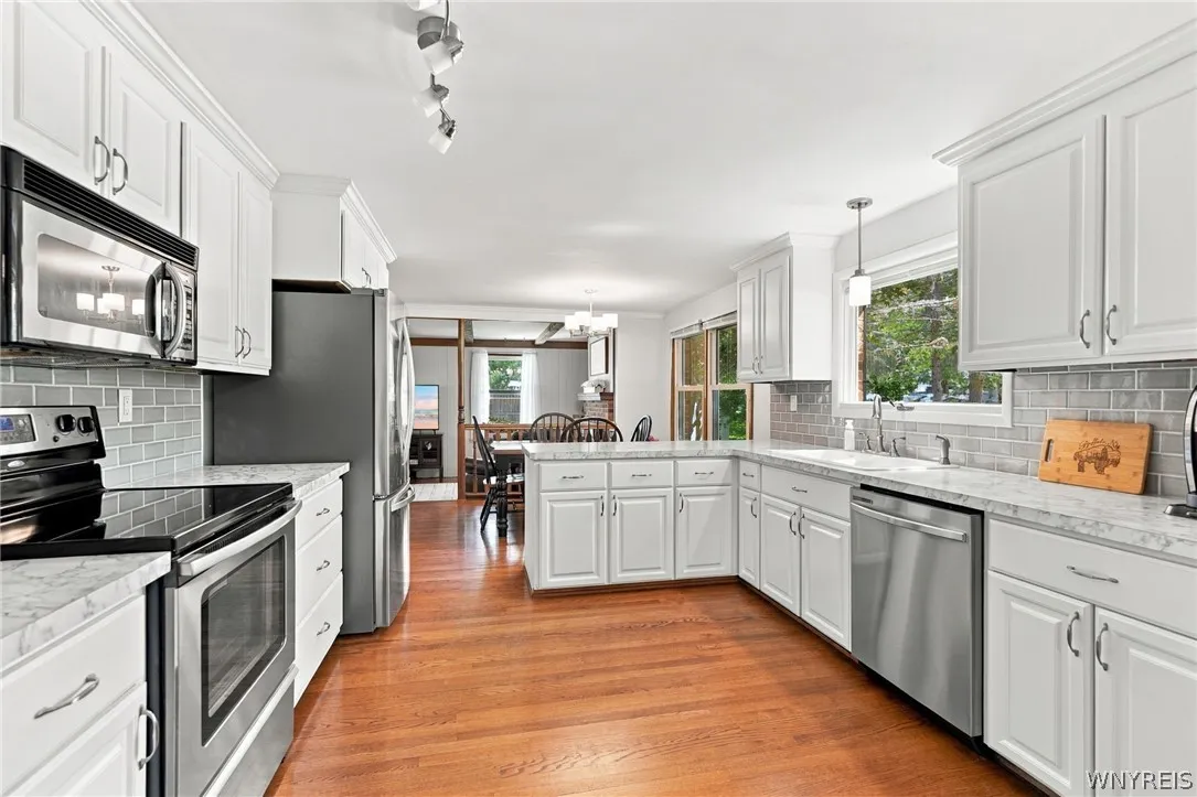 11 Old Orchard Lane, Orchard Park, New York 14127, Orchard Park, New York 14127, 4 Bedroom Bedrooms, 9 Room Rooms,2 BathroomBathrooms,Residential,For Sale,11 Old Orchard Lane, Orchard Park, New York 14127,0,B1714412