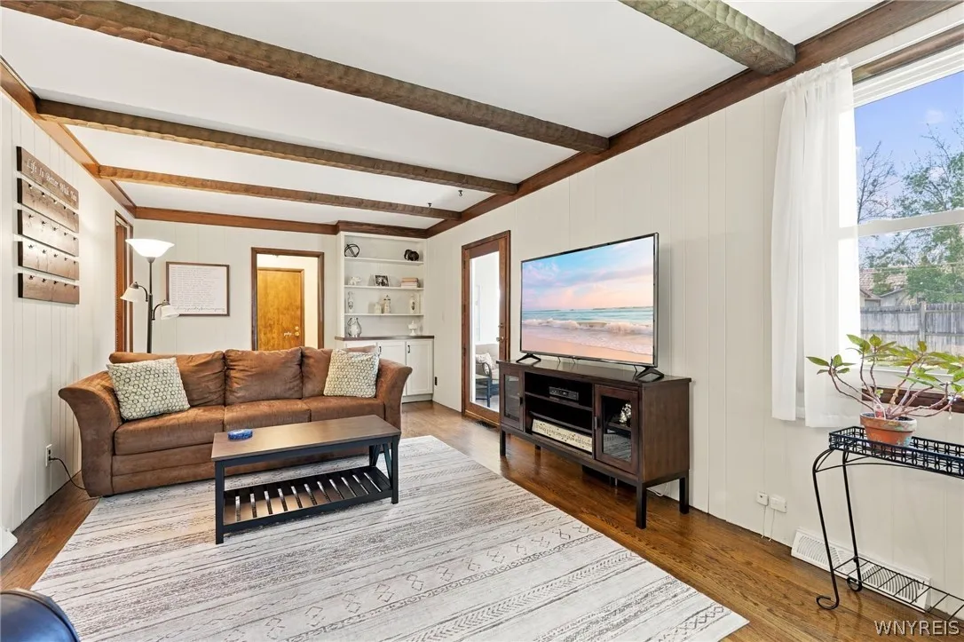 11 Old Orchard Lane, Orchard Park, New York 14127, Orchard Park, New York 14127, 4 Bedroom Bedrooms, 9 Room Rooms,2 BathroomBathrooms,Residential,For Sale,11 Old Orchard Lane, Orchard Park, New York 14127,0,B1714412
