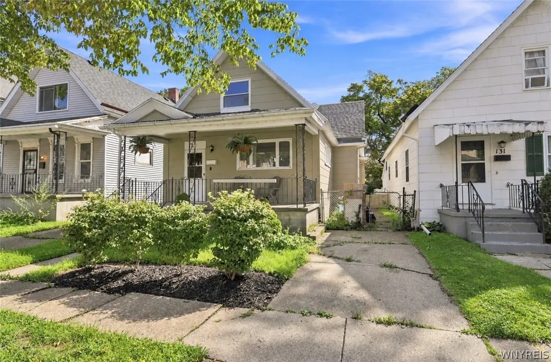 133 Parkdale Avenue, Buffalo, New York 14213, Buffalo, New York 14213, 3 Bedroom Bedrooms, 10 Room Rooms,2 BathroomBathrooms,Residential,For Sale,133 Parkdale Avenue, Buffalo, New York 14213,0,B1712676