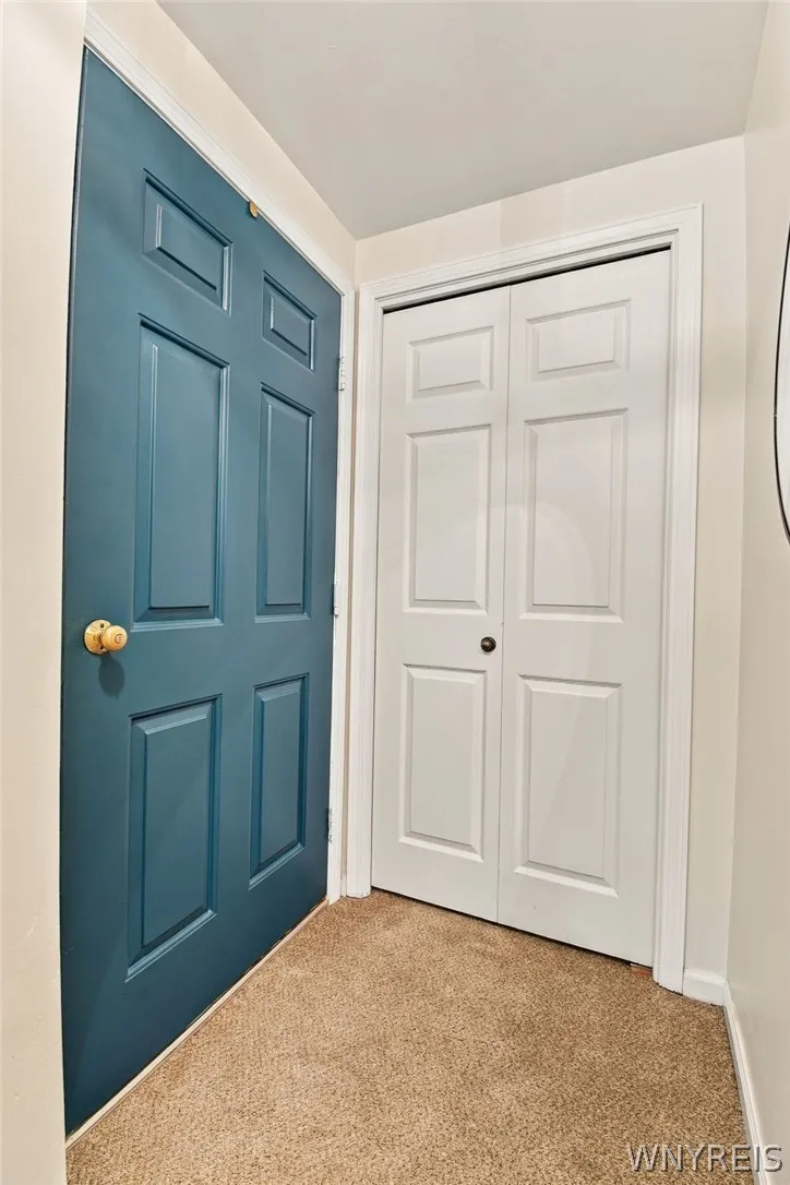 270 Buffalo Road 22, Aurora, New York 14052, Aurora, New York 14052, 2 Bedroom Bedrooms, 6 Room Rooms,2 BathroomBathrooms,Residential,For Sale,270 Buffalo Road 22, Aurora, New York 14052,0,B1714539
