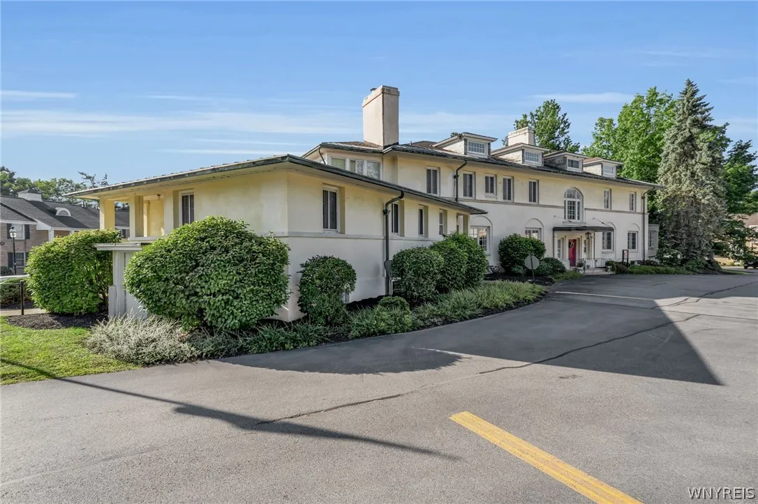 270 Buffalo Road 22, Aurora, New York 14052, Aurora, New York 14052, 2 Bedroom Bedrooms, 6 Room Rooms,2 BathroomBathrooms,Residential,For Sale,270 Buffalo Road 22, Aurora, New York 14052,0,B1714539