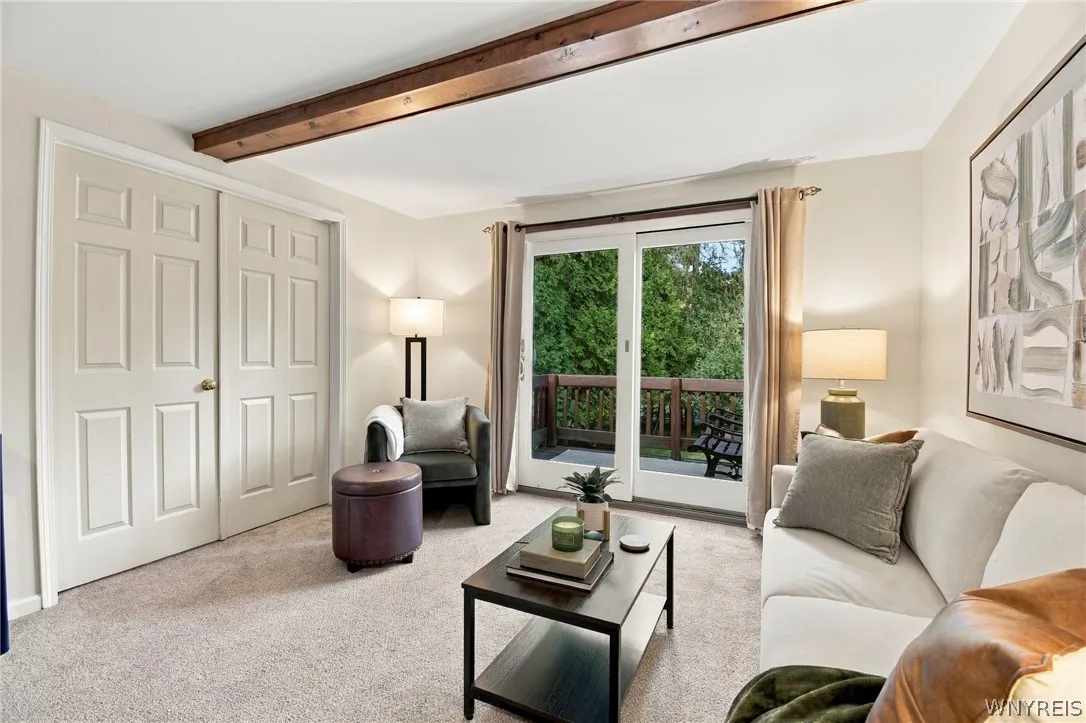 270 Buffalo Road 22, Aurora, New York 14052, Aurora, New York 14052, 2 Bedroom Bedrooms, 6 Room Rooms,2 BathroomBathrooms,Residential,For Sale,270 Buffalo Road 22, Aurora, New York 14052,0,B1714539