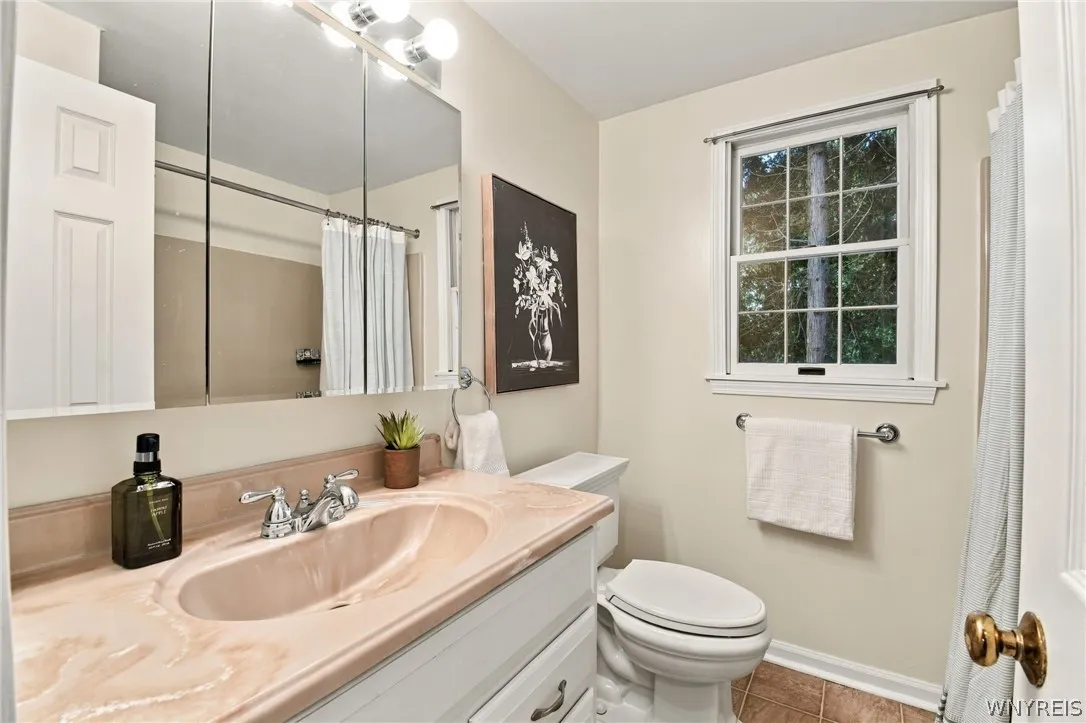 270 Buffalo Road 22, Aurora, New York 14052, Aurora, New York 14052, 2 Bedroom Bedrooms, 6 Room Rooms,2 BathroomBathrooms,Residential,For Sale,270 Buffalo Road 22, Aurora, New York 14052,0,B1714539