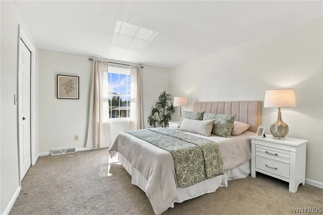 270 Buffalo Road 22, Aurora, New York 14052, Aurora, New York 14052, 2 Bedroom Bedrooms, 6 Room Rooms,2 BathroomBathrooms,Residential,For Sale,270 Buffalo Road 22, Aurora, New York 14052,0,B1714539