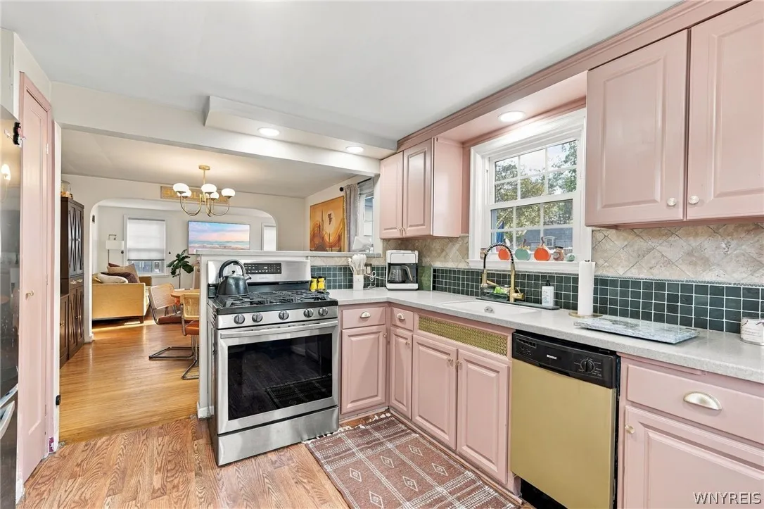 492 Lamarck Drive, Cheektowaga, New York 14225, Cheektowaga, New York 14225, 3 Bedroom Bedrooms, 7 Room Rooms,2 BathroomBathrooms,Residential,For Sale,492 Lamarck Drive, Cheektowaga, New York 14225,0,B1714893