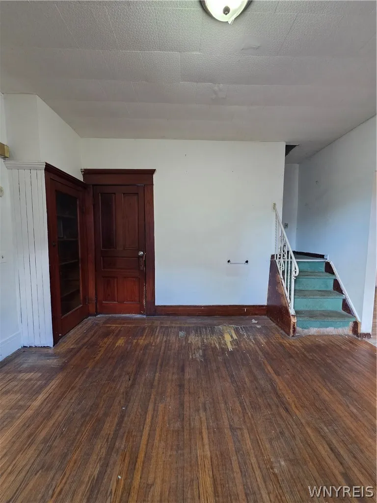 301 Peach Street, Buffalo, New York 14204, Buffalo, New York 14204, 3 Bedroom Bedrooms, 6 Room Rooms,1 BathroomBathrooms,Residential,For Sale,301 Peach Street, Buffalo, New York 14204,0,B1715029
