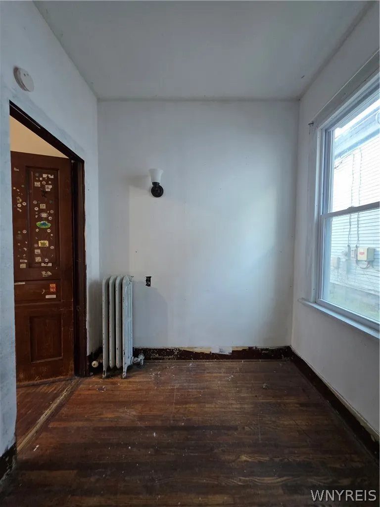 301 Peach Street, Buffalo, New York 14204, Buffalo, New York 14204, 3 Bedroom Bedrooms, 6 Room Rooms,1 BathroomBathrooms,Residential,For Sale,301 Peach Street, Buffalo, New York 14204,0,B1715029