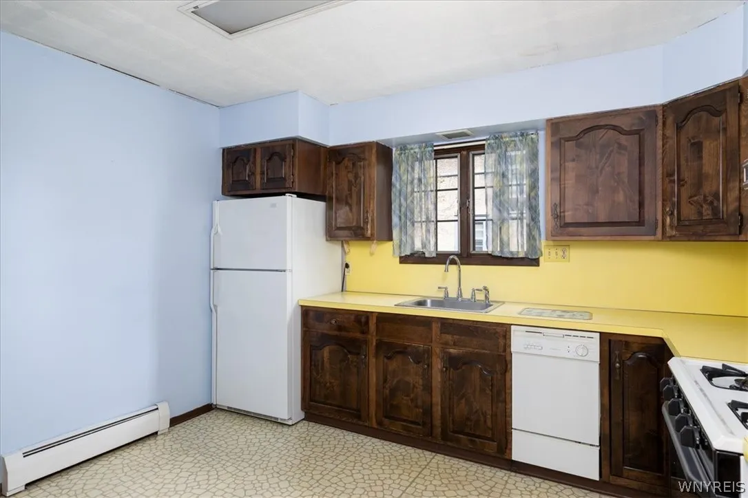 105 Wallace Avenue, Buffalo, New York 14214, Buffalo, New York 14214, 6 Bedroom Bedrooms, ,2 BathroomBathrooms,Residential,For Sale,105 Wallace Avenue, Buffalo, New York 14214,0,B1713683