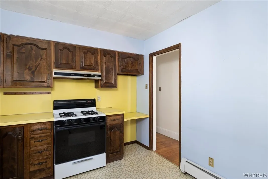 105 Wallace Avenue, Buffalo, New York 14214, Buffalo, New York 14214, 6 Bedroom Bedrooms, ,2 BathroomBathrooms,Residential,For Sale,105 Wallace Avenue, Buffalo, New York 14214,0,B1713683