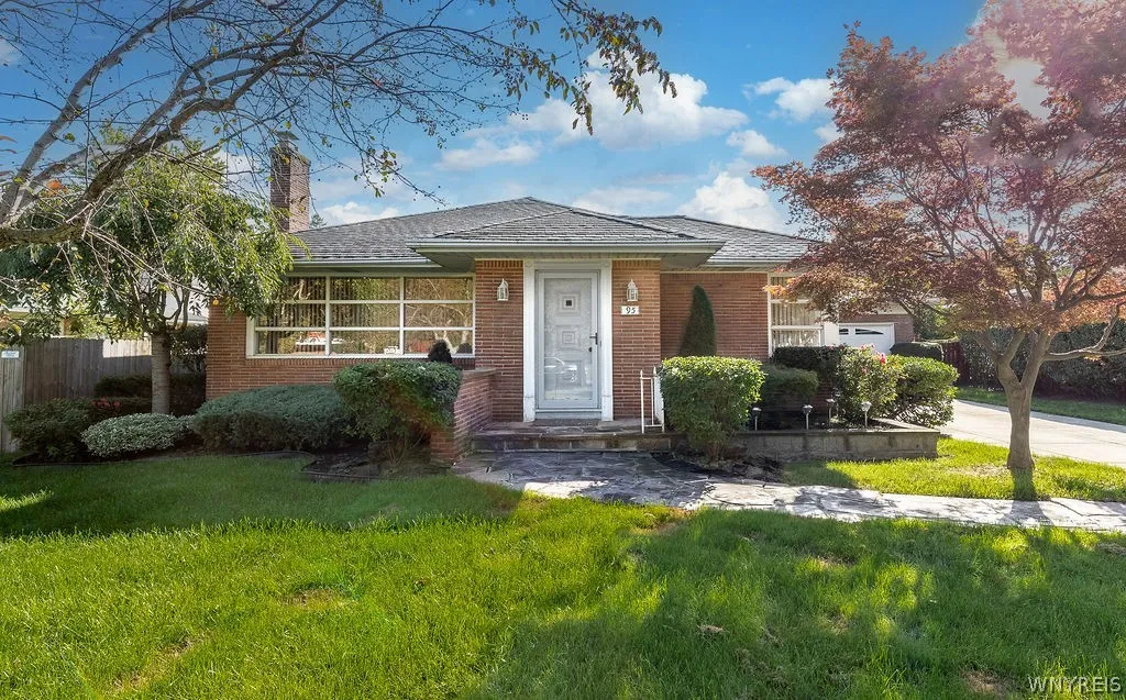 95 Dana Road, Buffalo, New York 14216, Buffalo, New York 14216, 3 Bedroom Bedrooms, 6 Room Rooms,1 BathroomBathrooms,Residential,For Sale,95 Dana Road, Buffalo, New York 14216,0,B1712502