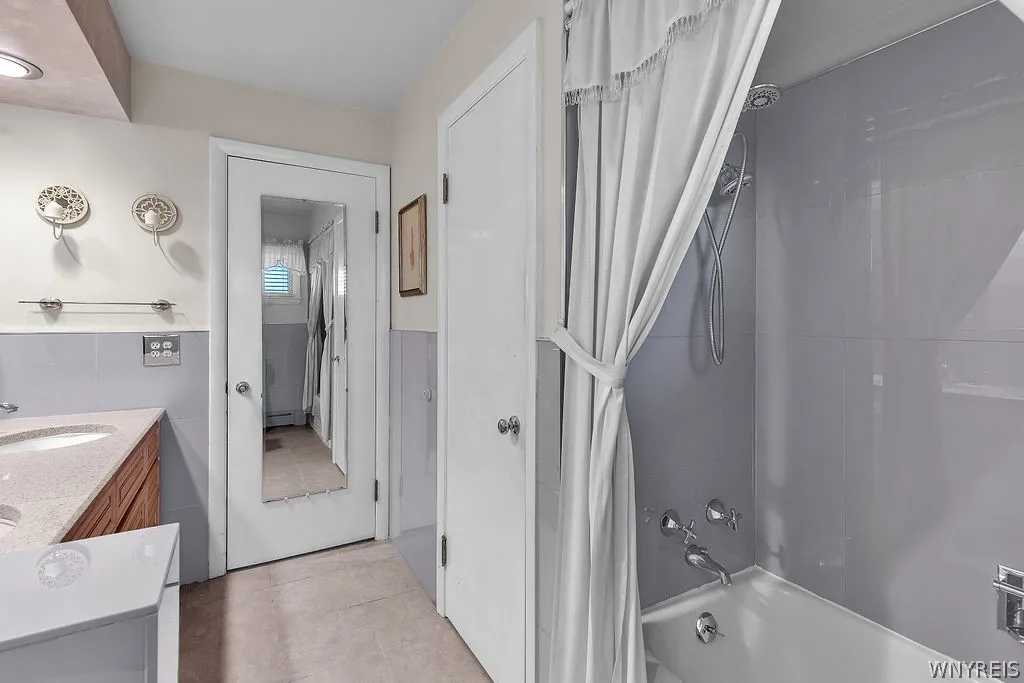 95 Dana Road, Buffalo, New York 14216, Buffalo, New York 14216, 3 Bedroom Bedrooms, 6 Room Rooms,1 BathroomBathrooms,Residential,For Sale,95 Dana Road, Buffalo, New York 14216,0,B1712502