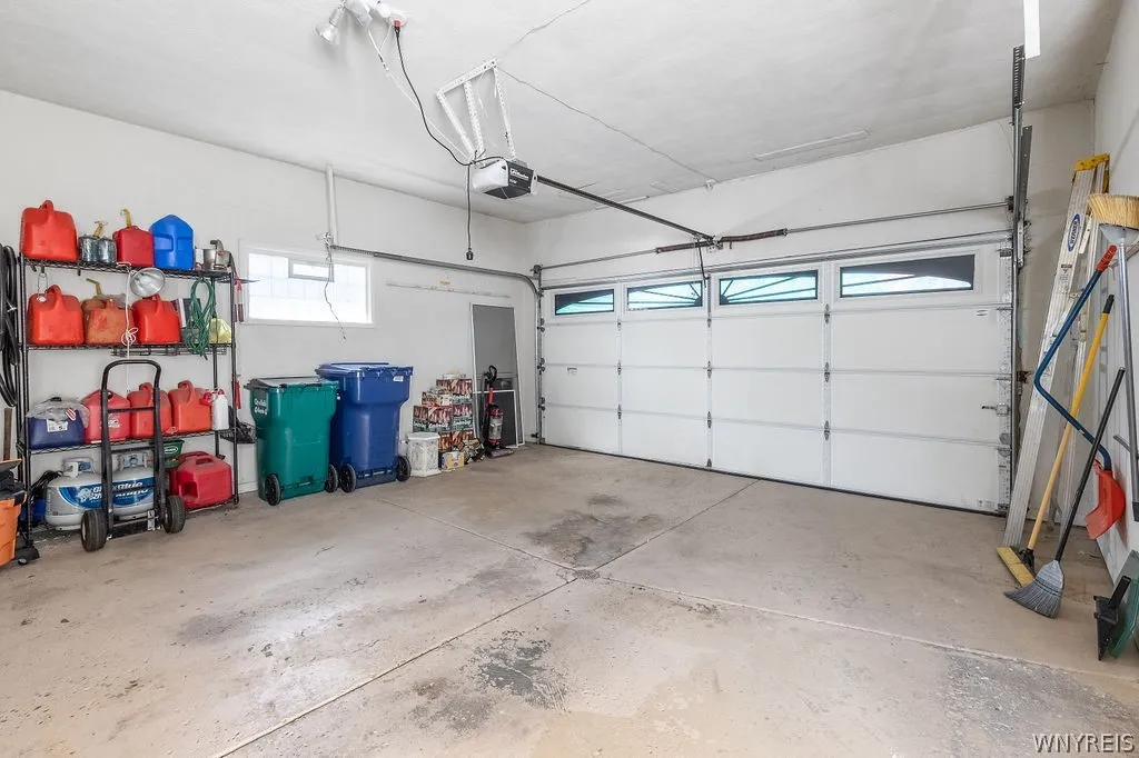 Attached 2 car garage