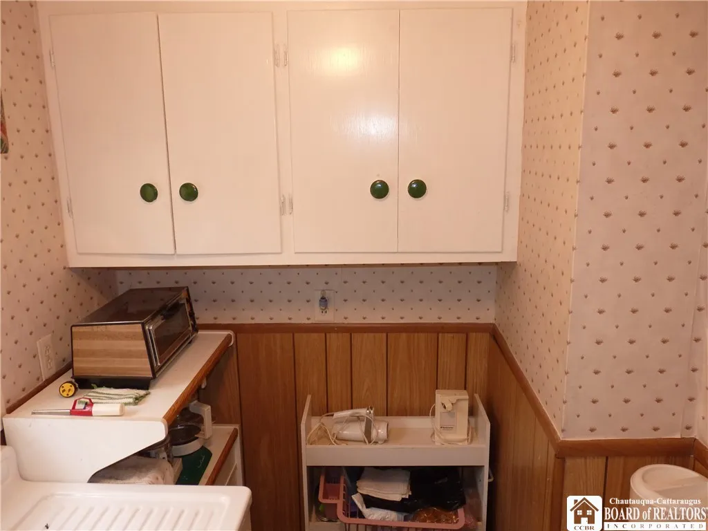 Kitchen cabinets