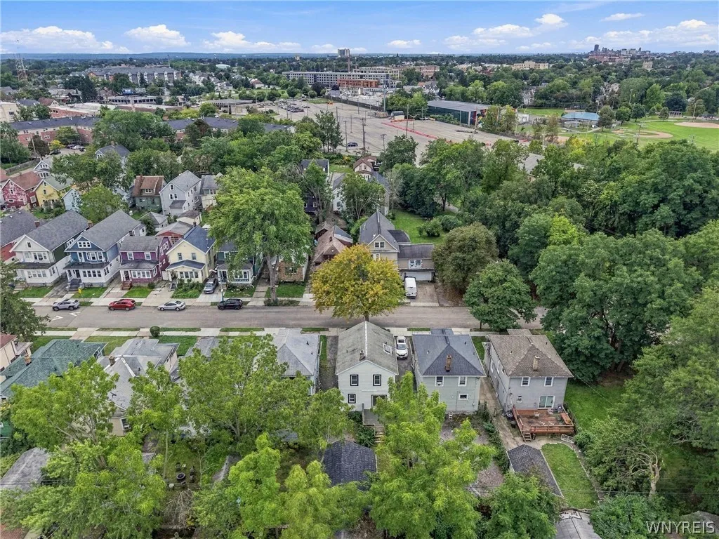 127 West Northrup Place N, Buffalo, New York 14214, Buffalo, New York 14214, 5 Bedroom Bedrooms, 8 Room Rooms,2 BathroomBathrooms,Residential,For Sale,127 West Northrup Place N, Buffalo, New York 14214,0,B1715367