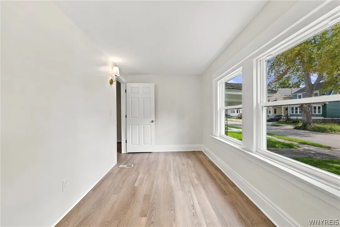 127 West Northrup Place N, Buffalo, New York 14214, Buffalo, New York 14214, 5 Bedroom Bedrooms, 8 Room Rooms,2 BathroomBathrooms,Residential,For Sale,127 West Northrup Place N, Buffalo, New York 14214,0,B1715367