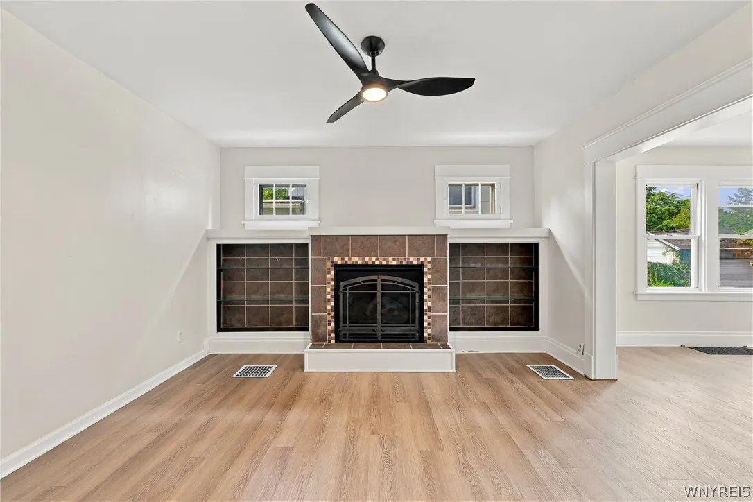127 West Northrup Place N, Buffalo, New York 14214, Buffalo, New York 14214, 5 Bedroom Bedrooms, 8 Room Rooms,2 BathroomBathrooms,Residential,For Sale,127 West Northrup Place N, Buffalo, New York 14214,0,B1715367