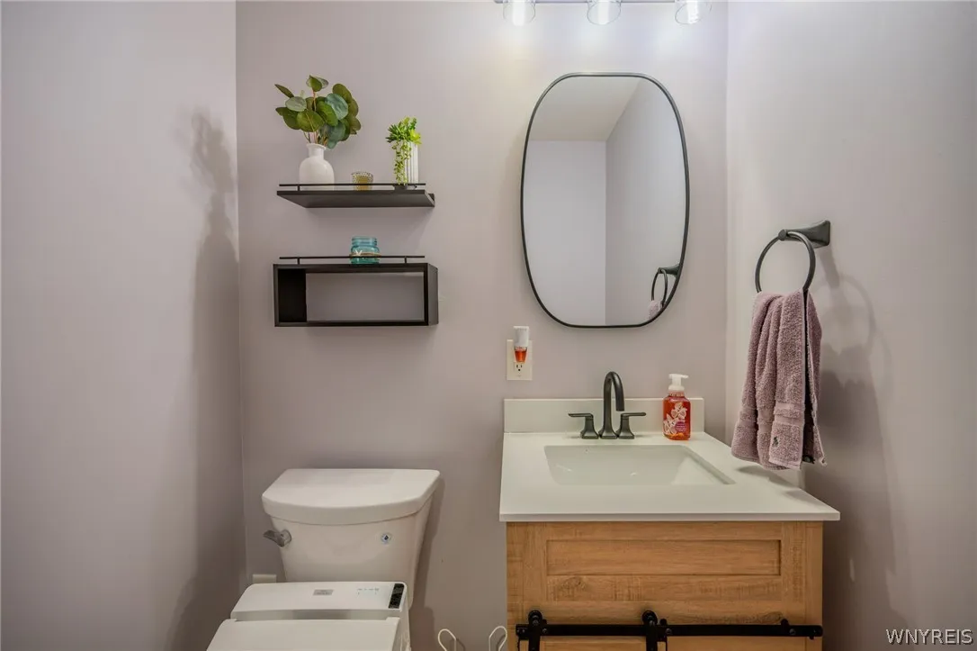 6104 Berkley Drive, Orchard Park, New York 14127, Orchard Park, New York 14127, 4 Bedroom Bedrooms, 8 Room Rooms,3 BathroomBathrooms,Residential,For Sale,6104 Berkley Drive, Orchard Park, New York 14127,0,B1714865