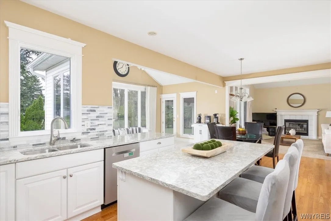 115 Via Foresta Lane, Amherst, New York 14221, Amherst, New York 14221, 4 Bedroom Bedrooms, 9 Room Rooms,2 BathroomBathrooms,Residential,For Sale,115 Via Foresta Lane, Amherst, New York 14221,0,B1714372