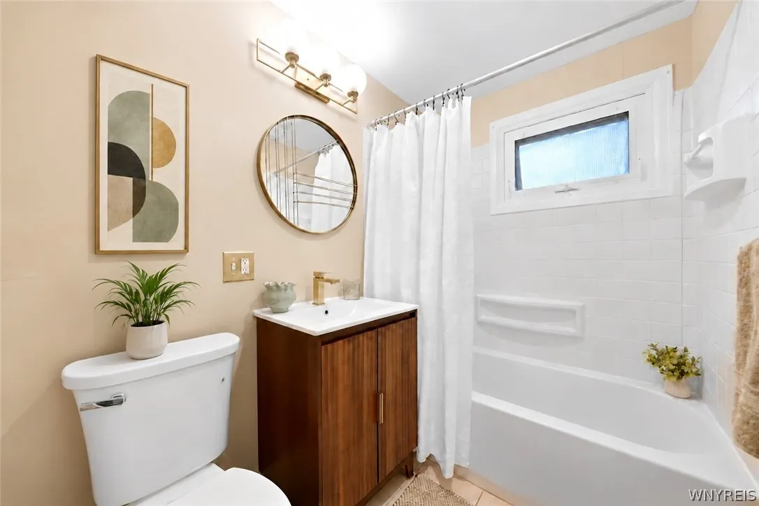 720 Highland Avenue, Tonawanda, New York 14223, Tonawanda, New York 14223, 3 Bedroom Bedrooms, 7 Room Rooms,1 BathroomBathrooms,Residential,For Sale,720 Highland Avenue, Tonawanda, New York 14223,0,B1715821