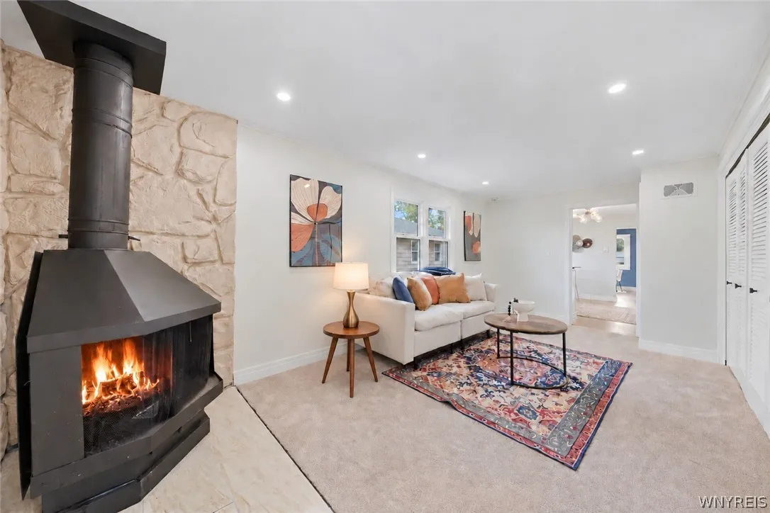Rear family room off kitchen