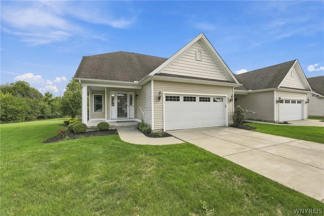4703 Mosey Lane, Hamburg, New York 14219, Hamburg, New York 14219, 2 Bedroom Bedrooms, 5 Room Rooms,2 BathroomBathrooms,Residential,For Sale,4703 Mosey Lane, Hamburg, New York 14219,0,B1715426