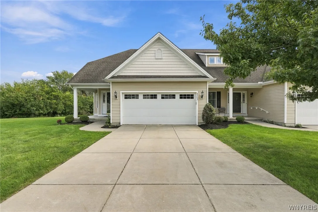 4703 Mosey Lane, Hamburg, New York 14219, Hamburg, New York 14219, 2 Bedroom Bedrooms, 5 Room Rooms,2 BathroomBathrooms,Residential,For Sale,4703 Mosey Lane, Hamburg, New York 14219,0,B1715426