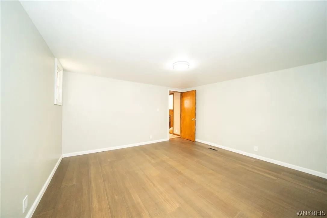 23 Aldrich Place, Buffalo, New York 14220, Buffalo, New York 14220, 4 Bedroom Bedrooms, 7 Room Rooms,2 BathroomBathrooms,Residential Lease,For Rent,23 Aldrich Place, Buffalo, New York 14220,0,B1715729