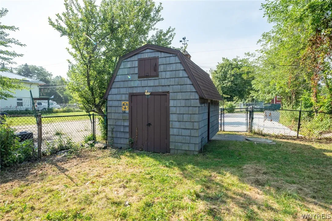 23 Aldrich Place, Buffalo, New York 14220, Buffalo, New York 14220, 4 Bedroom Bedrooms, 7 Room Rooms,2 BathroomBathrooms,Residential Lease,For Rent,23 Aldrich Place, Buffalo, New York 14220,0,B1715729