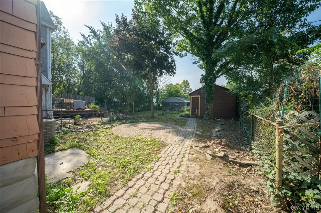 23 Aldrich Place, Buffalo, New York 14220, Buffalo, New York 14220, 4 Bedroom Bedrooms, 7 Room Rooms,2 BathroomBathrooms,Residential Lease,For Rent,23 Aldrich Place, Buffalo, New York 14220,0,B1715729