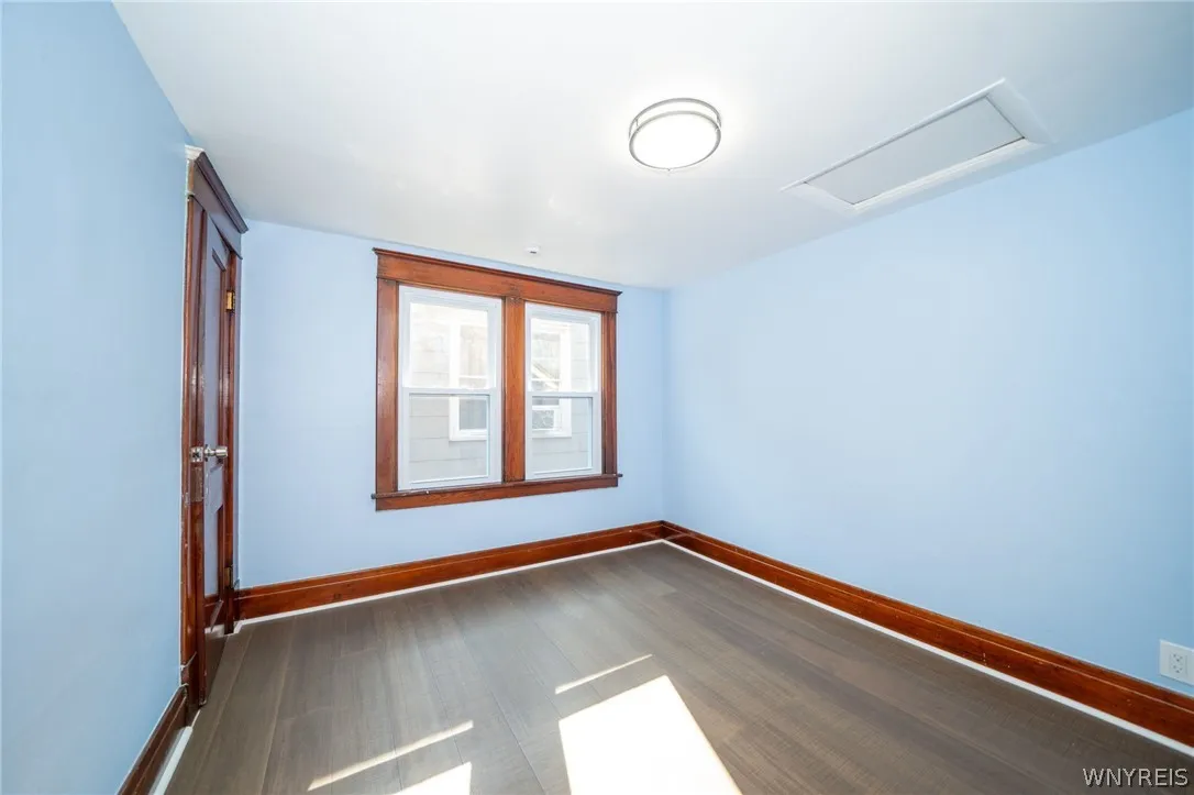23 Aldrich Place, Buffalo, New York 14220, Buffalo, New York 14220, 4 Bedroom Bedrooms, 7 Room Rooms,2 BathroomBathrooms,Residential Lease,For Rent,23 Aldrich Place, Buffalo, New York 14220,0,B1715729
