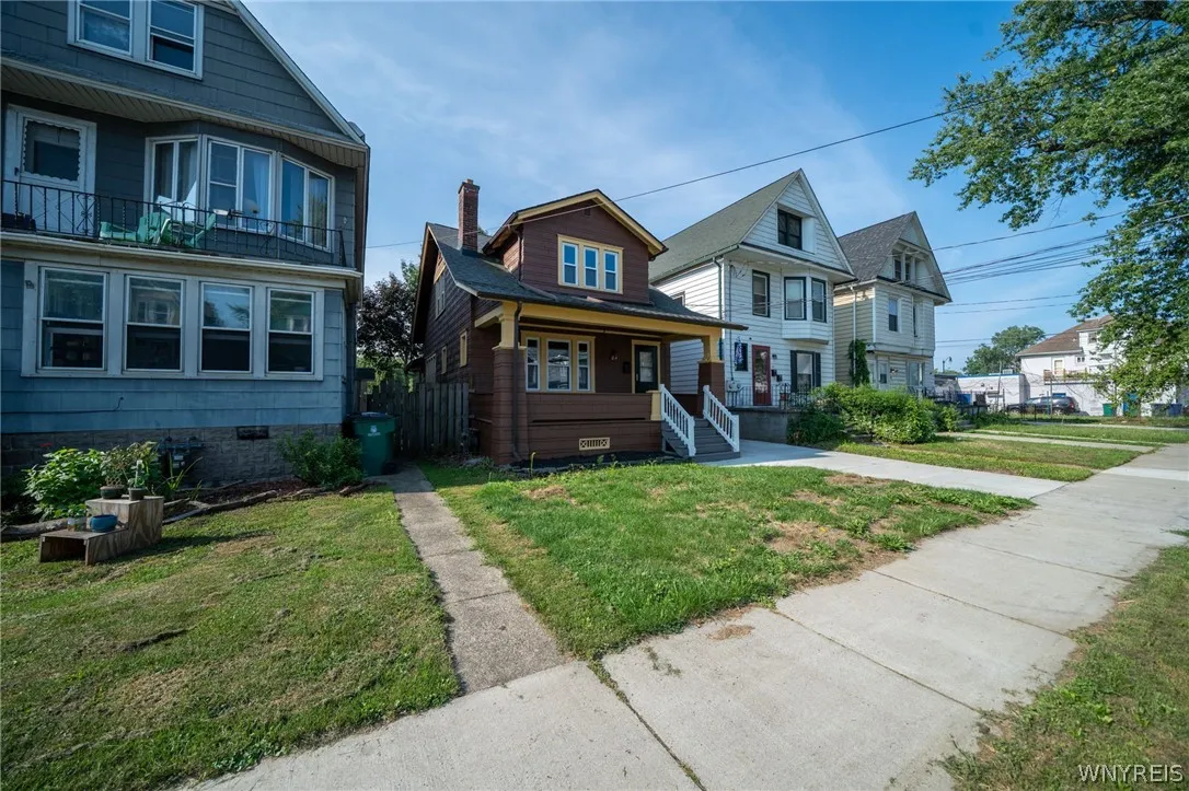 23 Aldrich Place, Buffalo, New York 14220, Buffalo, New York 14220, 4 Bedroom Bedrooms, 7 Room Rooms,2 BathroomBathrooms,Residential Lease,For Rent,23 Aldrich Place, Buffalo, New York 14220,0,B1715729