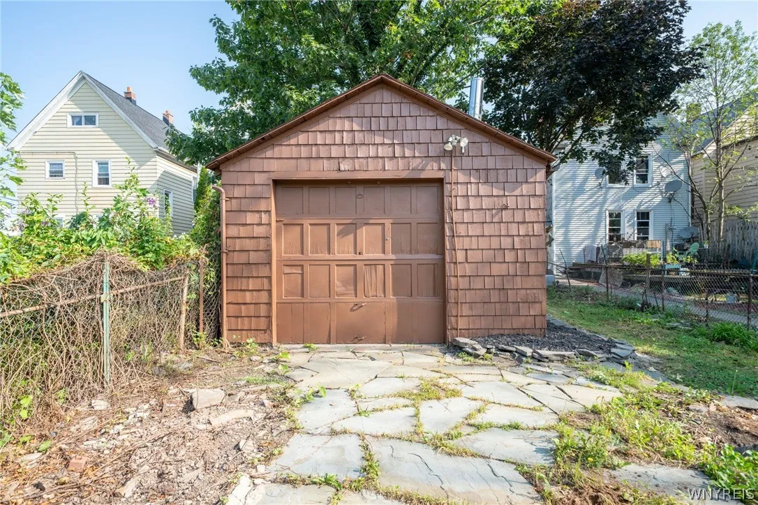 23 Aldrich Place, Buffalo, New York 14220, Buffalo, New York 14220, 4 Bedroom Bedrooms, 7 Room Rooms,2 BathroomBathrooms,Residential Lease,For Rent,23 Aldrich Place, Buffalo, New York 14220,0,B1715729