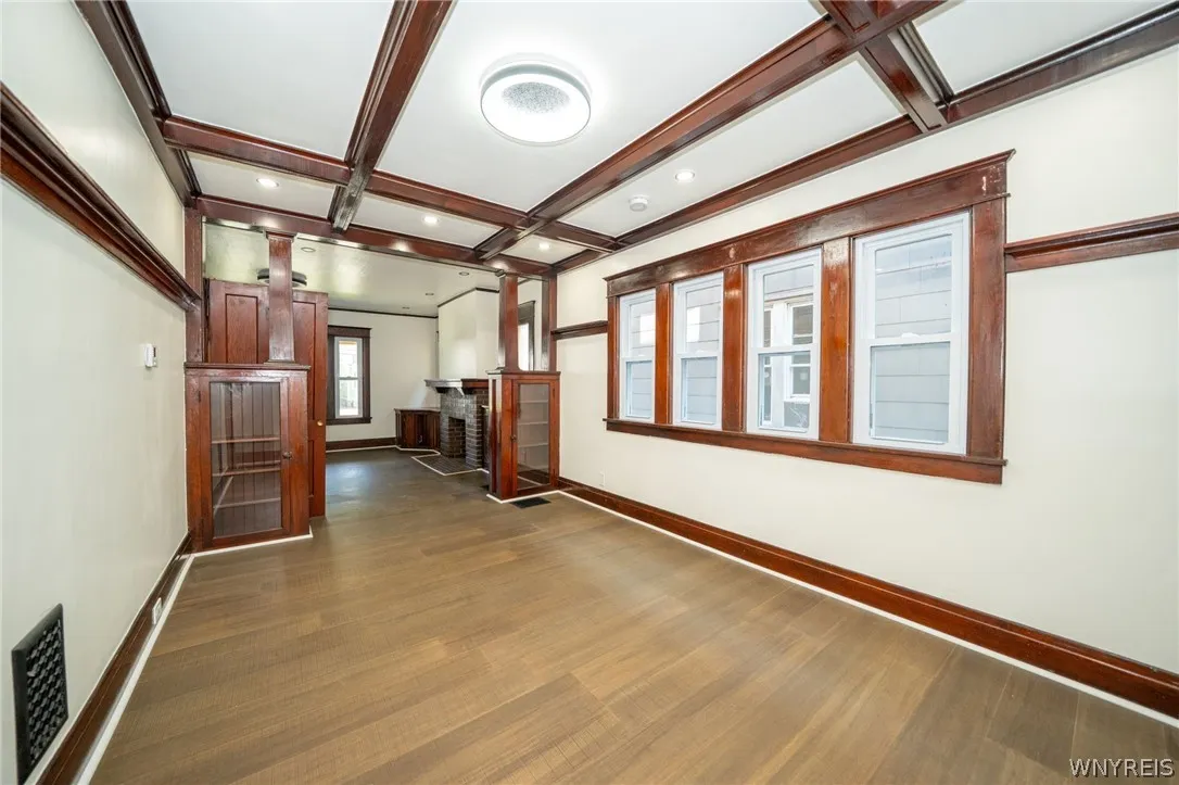 23 Aldrich Place, Buffalo, New York 14220, Buffalo, New York 14220, 4 Bedroom Bedrooms, 7 Room Rooms,2 BathroomBathrooms,Residential Lease,For Rent,23 Aldrich Place, Buffalo, New York 14220,0,B1715729