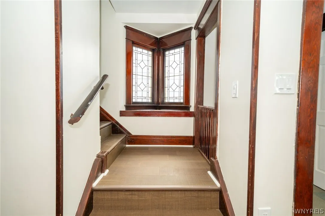 23 Aldrich Place, Buffalo, New York 14220, Buffalo, New York 14220, 4 Bedroom Bedrooms, 7 Room Rooms,2 BathroomBathrooms,Residential Lease,For Rent,23 Aldrich Place, Buffalo, New York 14220,0,B1715729
