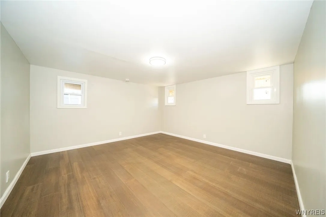 23 Aldrich Place, Buffalo, New York 14220, Buffalo, New York 14220, 4 Bedroom Bedrooms, 7 Room Rooms,2 BathroomBathrooms,Residential Lease,For Rent,23 Aldrich Place, Buffalo, New York 14220,0,B1715729